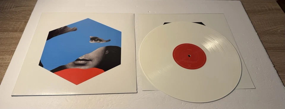Beck  Colors 2017 Vinyl  White LP  Barnes&Noble Exclusive w/Download card  NM/NM - Image 1 of 3