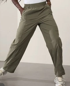 Pantaloni Athleta Cascade Cargo Popeline M tasche medie verde oliva nuovi con etichette - Foto 1 di 5