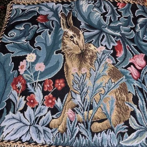 Signare Tapestry Design William Morris Pillow Cover Hare 18x18 - Picture 1 of 7