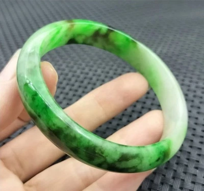 Brazalete de la suerte tallado en jadeíta nacional 55-57 mm certificado A53 Foto 1 de 4