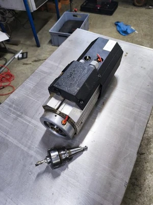 BIESSE ROVER 18 Frässpindel mit ISO-30 werkzeugaufnahme - Bild 1 von 2