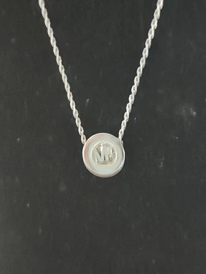 Collar grande de plata con logotipo Michael Kors MK astilla de cristal  Foto 1 de 3