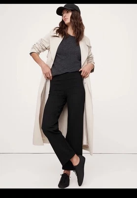 ¡NUEVO CON ETIQUETAS! Pantalón tobillo Banana Republic negro recto en todas partes Ponte L Petite 445853 Foto 1 de 4