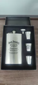 Jack Daniels set regalo altalena cartiglio da bar con licenza 6 once/1 oz argento set 1 - Foto 1 di 4
