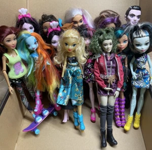 Monster High Doll ~ Menge 13 - Bild 1 von 11