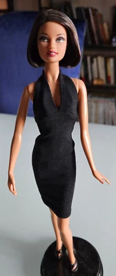 Poupée doll BARBIE BASICS 2009 Muse #11 Collection 001 brunette BLACK LABEL - Photo 1/4