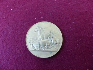 Médaille bronze agricole cheval & vache / offert par LOUIS QUESNEL SENATEUR 1924 - Imagen 1 de 4