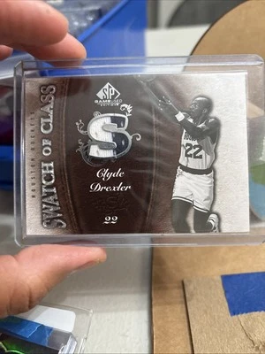 2007-08 SP Game Used Swatch of Class Clyde Drexler #SC-CD HOF - Image 1 of 2