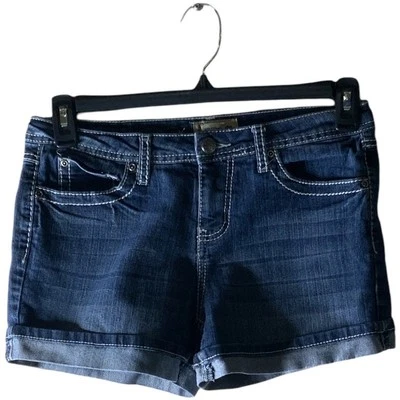 Bermuda Earl Jean Short Feminina Tamanho 4 Pontos Grandes - Imagem 1 de 4