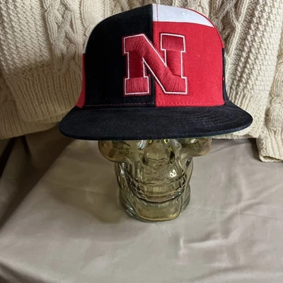 Sombrero Nebraska Cornhuskers Huskers TOW Panel Snapback Extremadamente RARO Foto 1 de 4