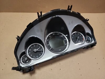 10-13 MERCEDES BENZ E350 E55O SPEEDO 仪器仪表盘 A2129005004 — 第 1/4 张图片