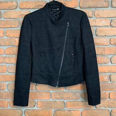 Chaqueta de Moto Forever 21 Asimétrica Cremallera Completa Negra - Talla S Foto 1 de 4