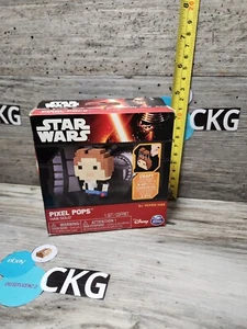 Star Wars Classic Pixel Pops 8-Bit Han Solo Rebel Contrabbandiere Giocattolo Creatore - Foto 1 di 6