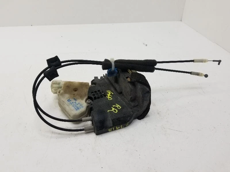 Actuador de cerradura de puerta pasajero trasero derecho 2003-2006 Infiniti G35 Foto 1 de 4