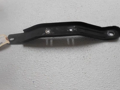 Cadillac CTS 2011 izquierda izquierda izquierda izquierda radiador soporte diagonal soporte Foto 1 de 4