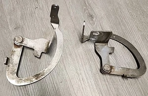Tennant T300 Recovery Tank Cover Goose Neck Hinge Set 1219440 - Picture 1 of 6