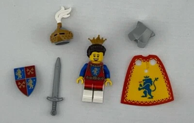 LEGO Queen knight minifigure for medieval castle set Rare Bam shield cape armor - Image 1 of 4