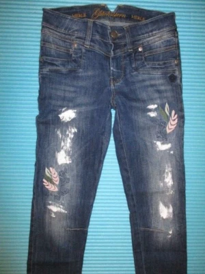 Glücksstern  Jeans  Model: Merle slim fit stretch Denim Gr. 26 - Bild 1 von 4