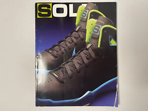 Magazine de collection unique numéro 36 Nike SB Dunk Jordan Retro Kicksology saison
