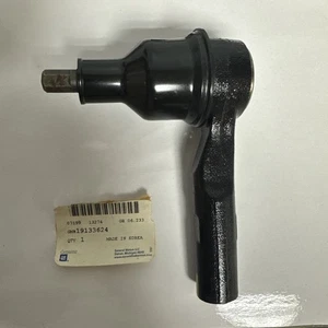 NEW OEM GM 2006-2007 Chevrolet GMC Colorado Canyon LT WT Outer Tie Rod 19133624 - Picture 1 of 6