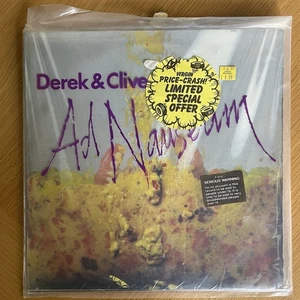 Derek & Clive Ad Nauseam Vinyl Album Original Sick Bag VG+ - Foto 1 di 2