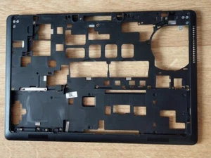 Dell Latitude E5550 Laptop Bottom Base Assembly 01TRJX - Afbeelding 1 van 3