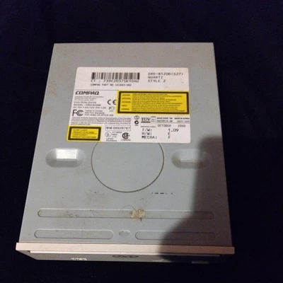Compaq DRD-8120B Molex DVD Drive - Image 1 of 4