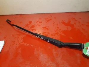  VOLKSWAGEN BEETLE Wiper Arm  2002 - Picture 1 of 3