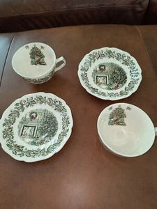 Vtg Johnson Brothers England MERRY CHRISTMAS Set 2 Tea Cups Saucers 185-330 EUC - Picture 1 of 14