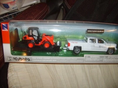 2019 NEW-RAY~KUBOTA R630 WHEEL LOADER W/CHEVROLET SILVERADO CREW CAB/TRAILER~NIB - Image 1 of 3