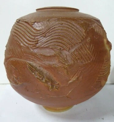 AUSTRALIAN POTTERY SGRAFFITO VASE ARTIST STUDIO CERAMIC DECORATIVE POT SIGNED FG - Image 1 of 4
