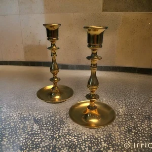 Candelabros de latón de 7" - Par de candelabros vintage par sólido ornamentado  - Imagen 1 de 11