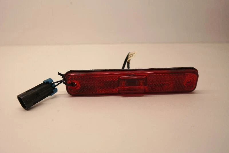 2003-2009 HUMMER H2 REAR LEFT OR RIGHT SIDE QUARTER PANEL MARKER LIGHT LAMP OEM - Image 1 of 4