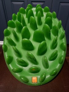 green interactive feeder