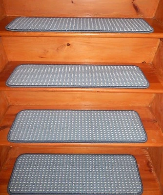 13 步 9 英寸 X 30 英寸 + 着陆 29 英寸 x 30 英寸塔夫特编织羊毛地毯楼梯踏板。 — 第 1/4 张图片