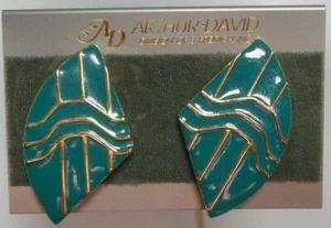 Arthur David Flat Enamel Triangular Pierced Earrings - Picture 1 of 1