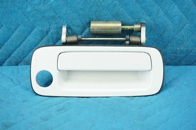Lexus LS400 Front Passenger's Door Outside Handle 1995-2000 White Perl: 062 OEM - Image 1 of 3
