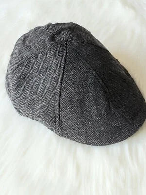 SOMBRERO BOINA GRIS OSCURO ESTAMPADO CHEVRON Foto 1 de 3