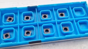 8 insertos de carburo Kyocera SDMT060304E-K PR1230 (SDMT 060304 E ceratip METS) - Imagen 1 de 2