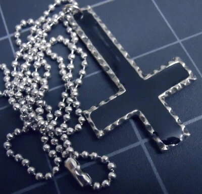 Collar Negro Esmalte Invertido Cruz Colgante Acero Inoxidable Bola Cadena Nuevo Satánico Foto 1 de 4