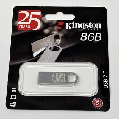 Kingston 8GB USB 2.0 - Image 1 of 2
