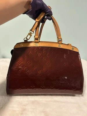 Bolso Louis Vuitton Amarante Vernis Brea MM Talla 2 Vías En Excelente Estado Foto 1 de 4
