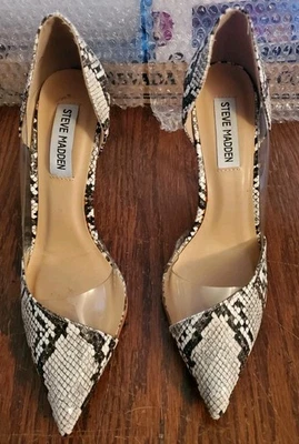 Tacones de aguja Steve Madden talla 7 piel de serpiente materiales hechos por el hombre lados transparentes Foto 1 de 4