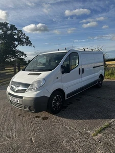 Vauxhall Vivaro 2.0 CDTI - Picture 1 of 5