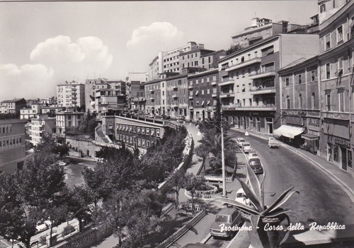Foto 1 di 1