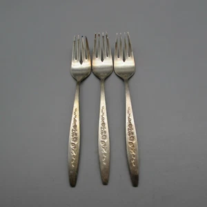SET OF THREE - Deepsilver Silverplate LAUREL MIST 1966 Salad Forks * - Picture 1 of 4