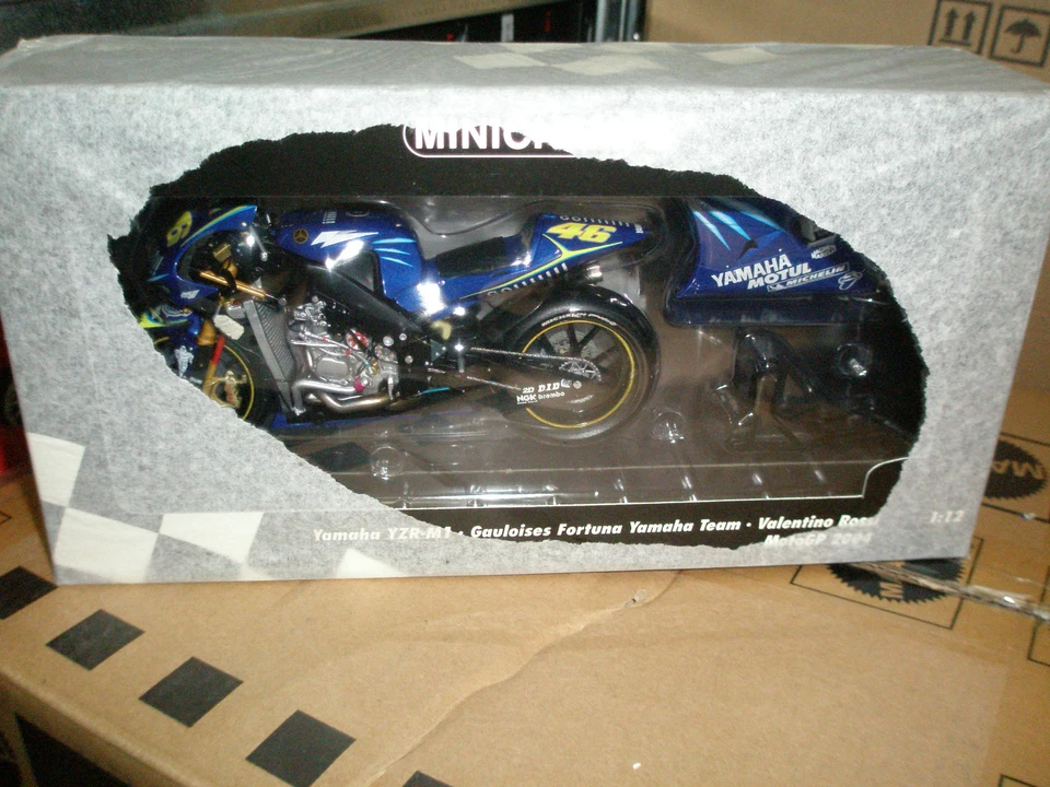 1:12 MINICHAMPS YAMAHA GP 2004 VALENTINO ROSSI 1ST EDITION FREE SHIP. WORLDWIDE - Immagine 1 di 1
