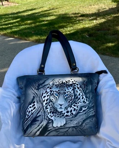 Anuschka Handtasche Beuteltasche handbemalt Leopard Neu mit Etikett #7434ALP - Bild 1 von 12