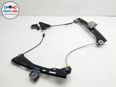 2013-2019 MERCEDES SL550 R231 FRONT LEFT DRIVER DOOR WINDOW GLASS REGULATOR ASSY - Image 1 of 4