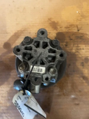 Bomba de dirección asistida Dodge Caravan 2008-2010 3,3 L Foto 1 de 2